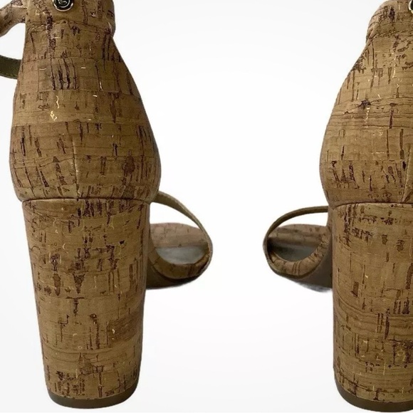 Guess Light Natural Shantel3 Heels Size 7.5M - Picture 2 of 6